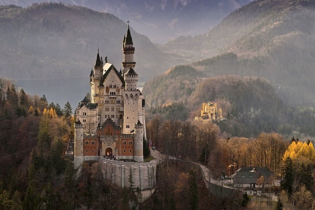 Neuschwanstein je známy z Disneyho filmov. Zdroj: Pixabay